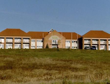 Greenline Hotel Hellfeld Нойбранденбург Экстерьер фото